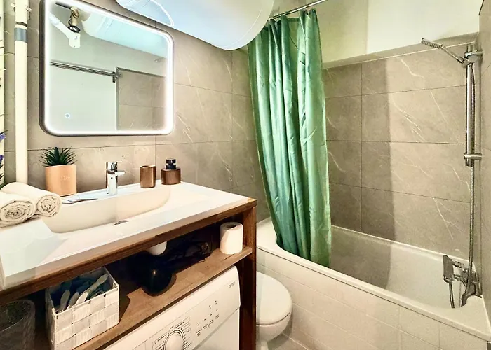 La Belle Comédie  Centre - Véranda - Clim *